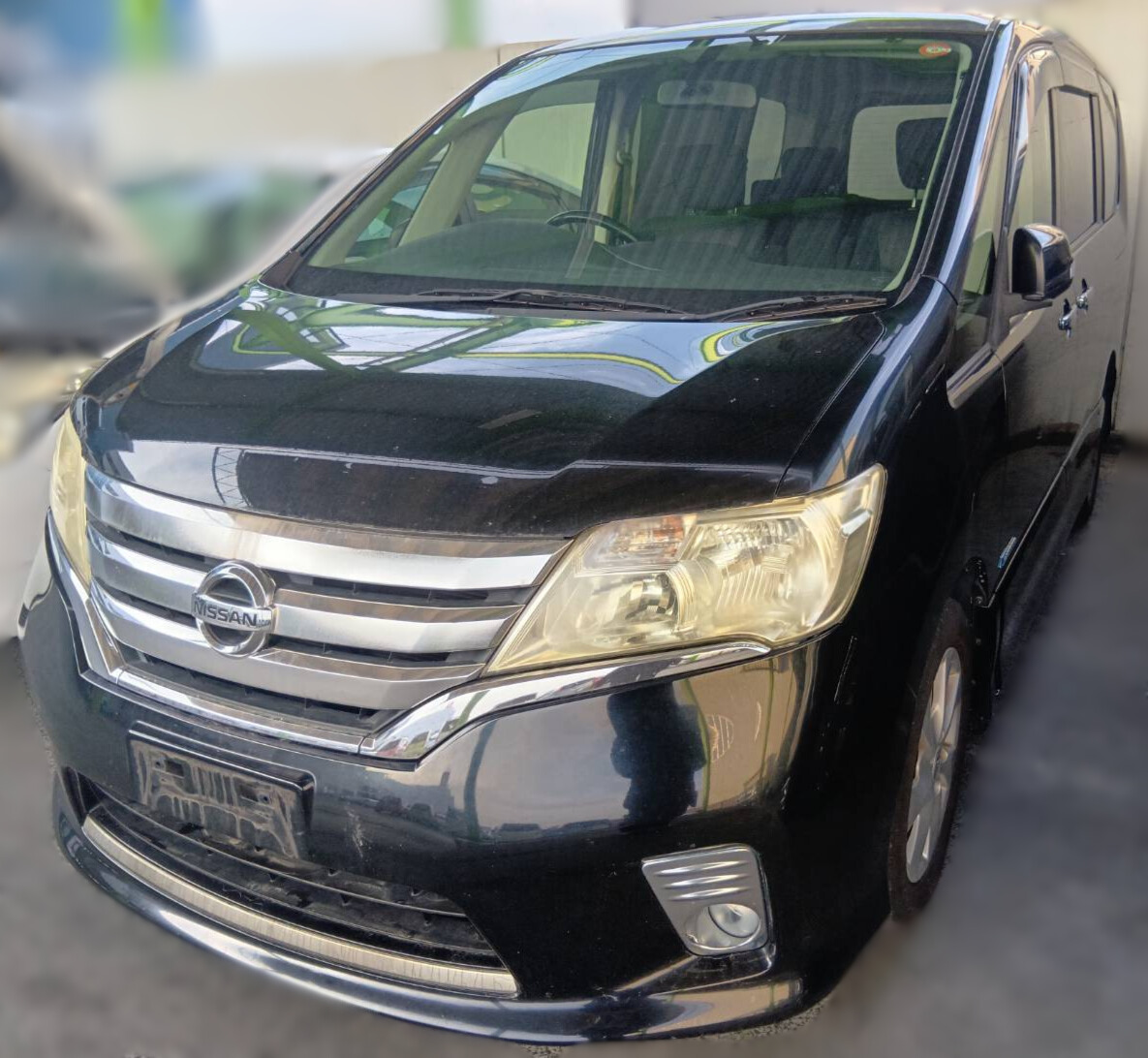 日産 セレナ
