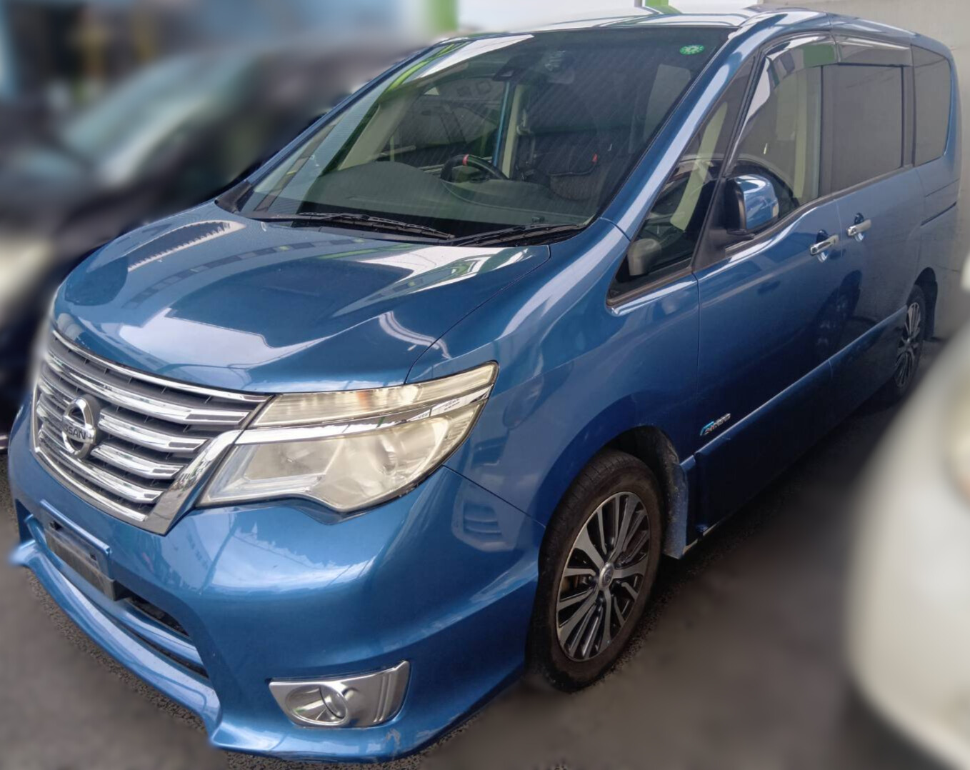 日産 セレナ